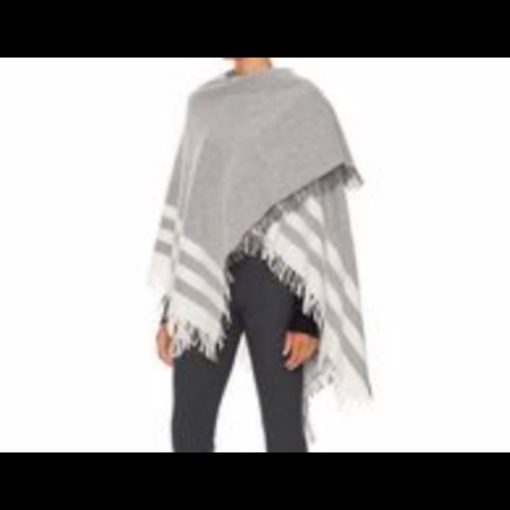 Luisa Brini Made in Italy Wool Poncho Gray White Fringe One Size
